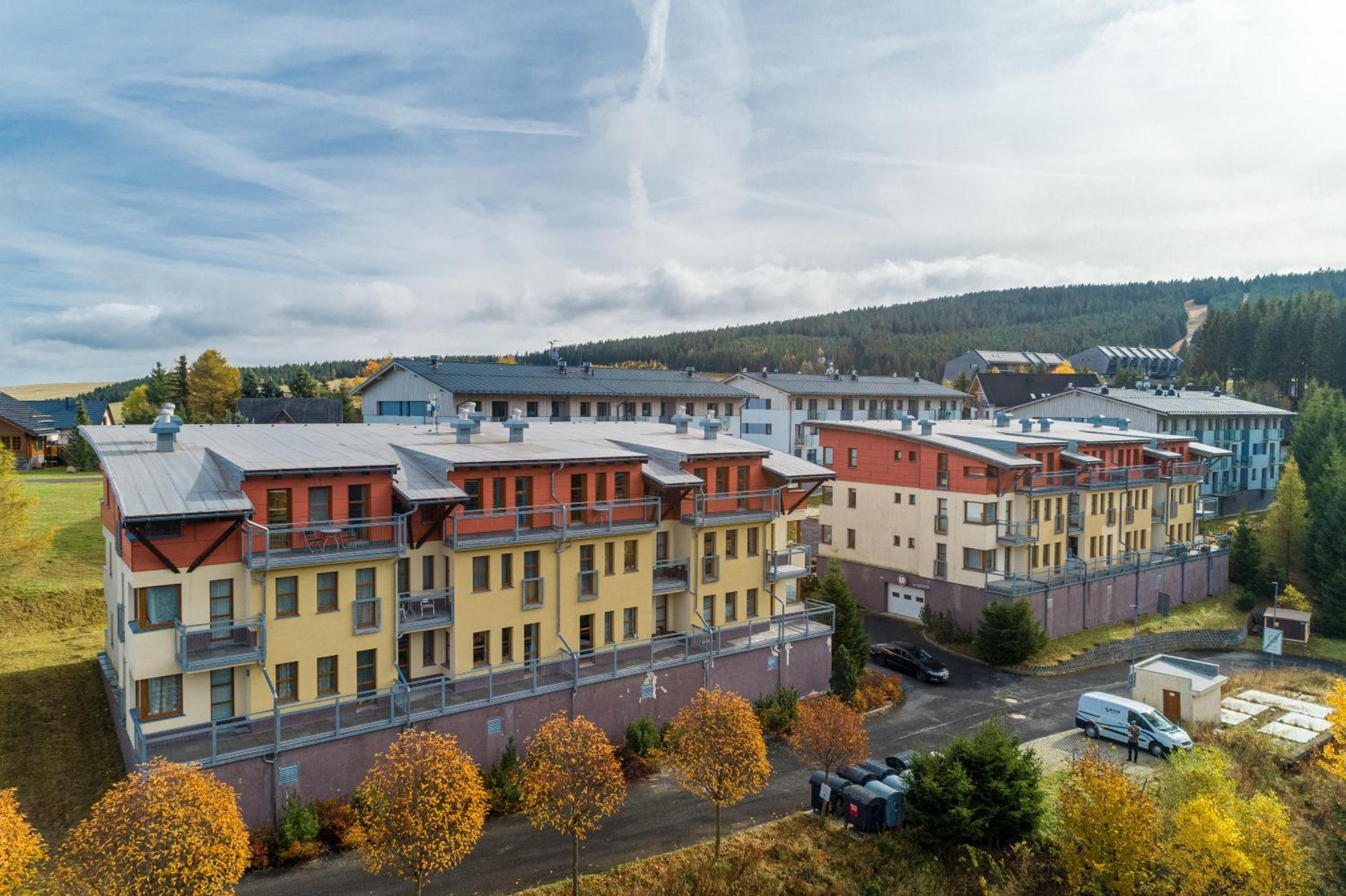 K2 Aparthotel Klinovec Views - Mezonet Apt Loucna pod Klinovcem Luaran gambar